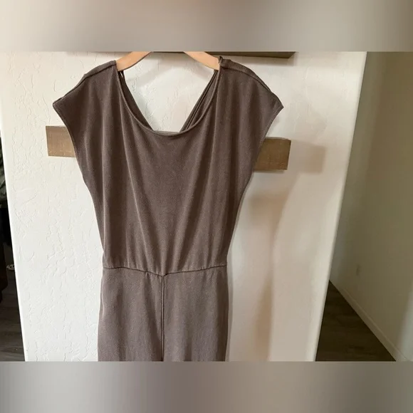 Free People Movement|Free spirit one piece,brown open back jumpsuit;flare leg••• - Picture 5 of 16